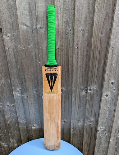 Iconic duncan fearnley magnum - iconic,