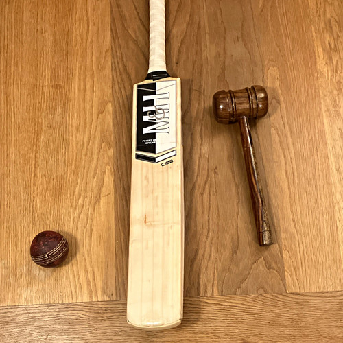 Millchamp hall c100 cricket - &,