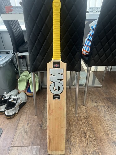 Chroma 909 cricket bat - bat,