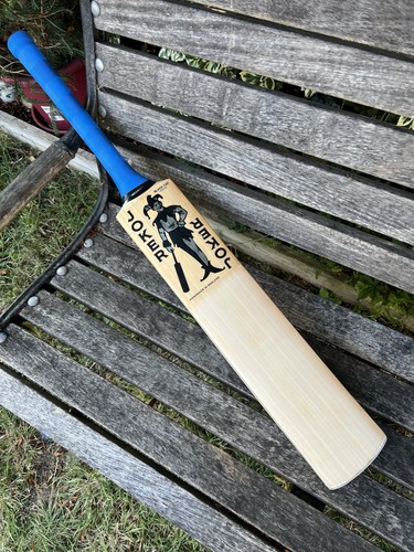 Black cat joker - black, cricket