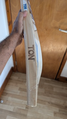 Monster elite cricket - monster,