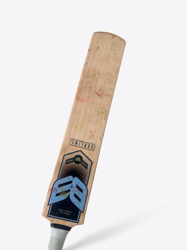 Rare pro grade cricket - cricket, bat
